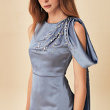 OMUZ VE İŞLEME DETAYLI TEK KOL SATEN ABİYE GRİ MAVİ