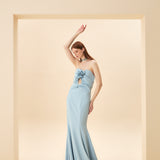 STRAPLEZ GÖĞÜSÜ GÜL DETAYLI BALIK ABİYE MAVİ