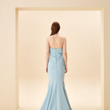 STRAPLEZ GÖĞÜSÜ GÜL DETAYLI BALIK ABİYE MAVİ