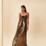 PARLAK KUMAŞ ÇİÇEK DETAYLI STRAPLEZ ABİYE GOLD