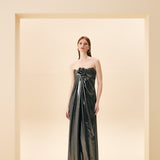 PARLAK KUMAŞ ÇİÇEK DETAYLI STRAPLEZ ABİYE METALİK