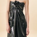 PARLAK KUMAŞ ÇİÇEK DETAYLI STRAPLEZ ABİYE METALİK