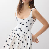 KARE YAKALI BELDEN BÜZGÜLÜ PUANTİYELİ KOTON MİNİ ELBİSE BEYAZ