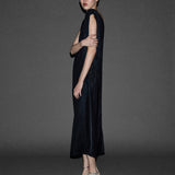 V YAKALI ARKADAN FERMUARLI BOL KESİM MİDİ BOY DÜZ KREP ELBİSE SİYAH