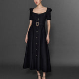 GOLD AKSESUAR DETAYLI MİDİ BOY TÜVİT ELBİSE SİYAH