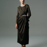 BELDE DRAPE DETAYLI UZUN KOLLU MİDİ BOY SATEN ELBİSE HAKİ