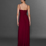 İNCE ASKILI GÖĞÜSTEN PİLİ DRAPELİ UZUN ŞİFON ELBİSE BORDO