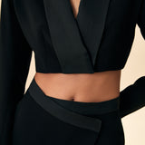 SATEN YAKA DETAYLI CROP CEKET SİYAH